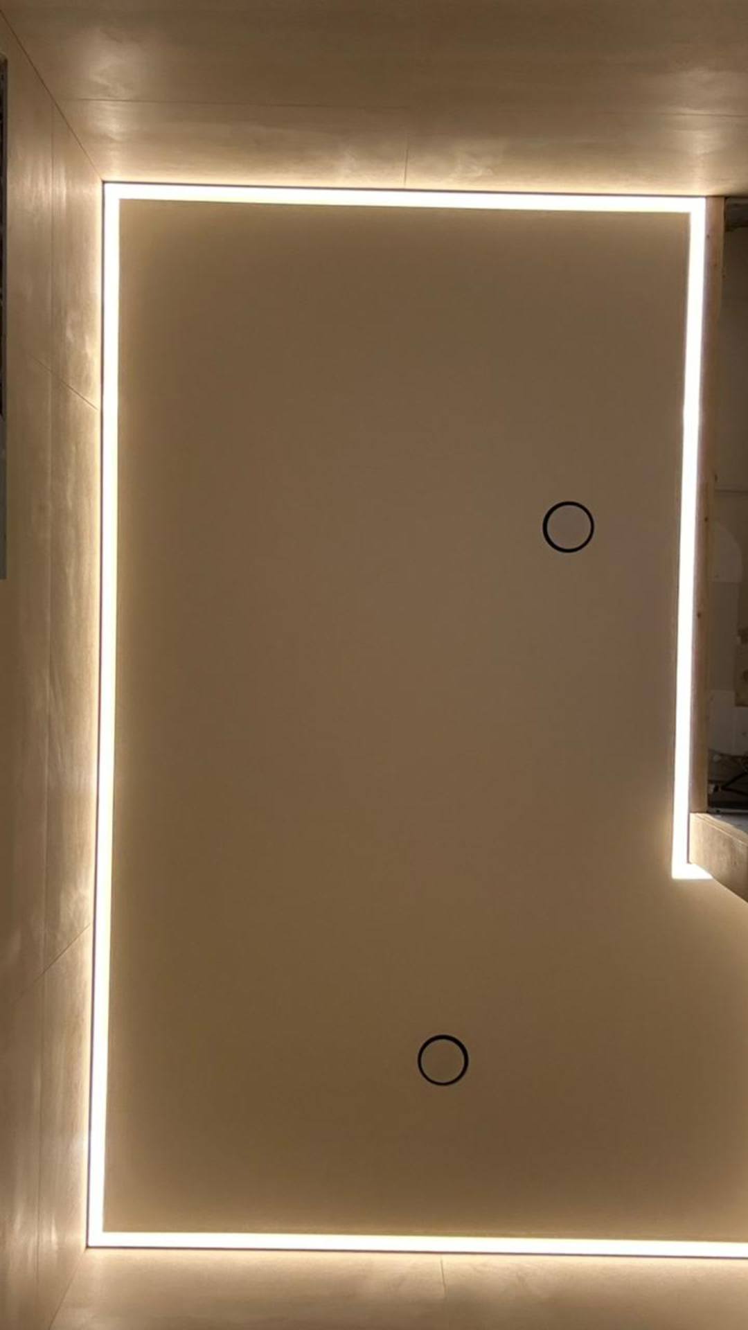 Контурные натяжные потолки