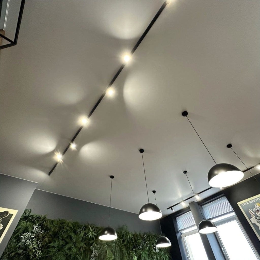 besshovnyy-natyazhnoy-potolok-kak-ustanovit-chem-otlichaetsya.jpg besshovnyy-natyazhnoy-potolok-kak-ustanovit-chem-otlichaetsya.jpg