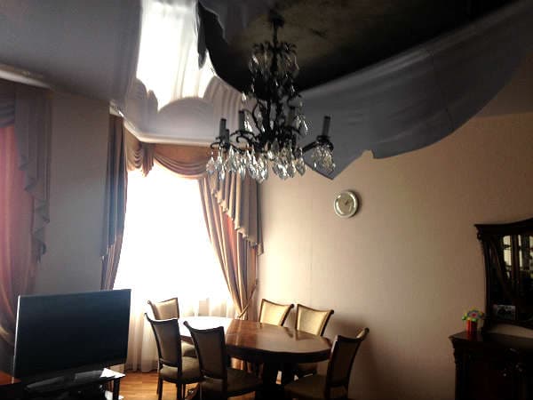 sliv-vody-s-natyazhnogo-potolka-samostoyatelno (1).jpg sliv-vody-s-natyazhnogo-potolka-samostoyatelno (1).jpg